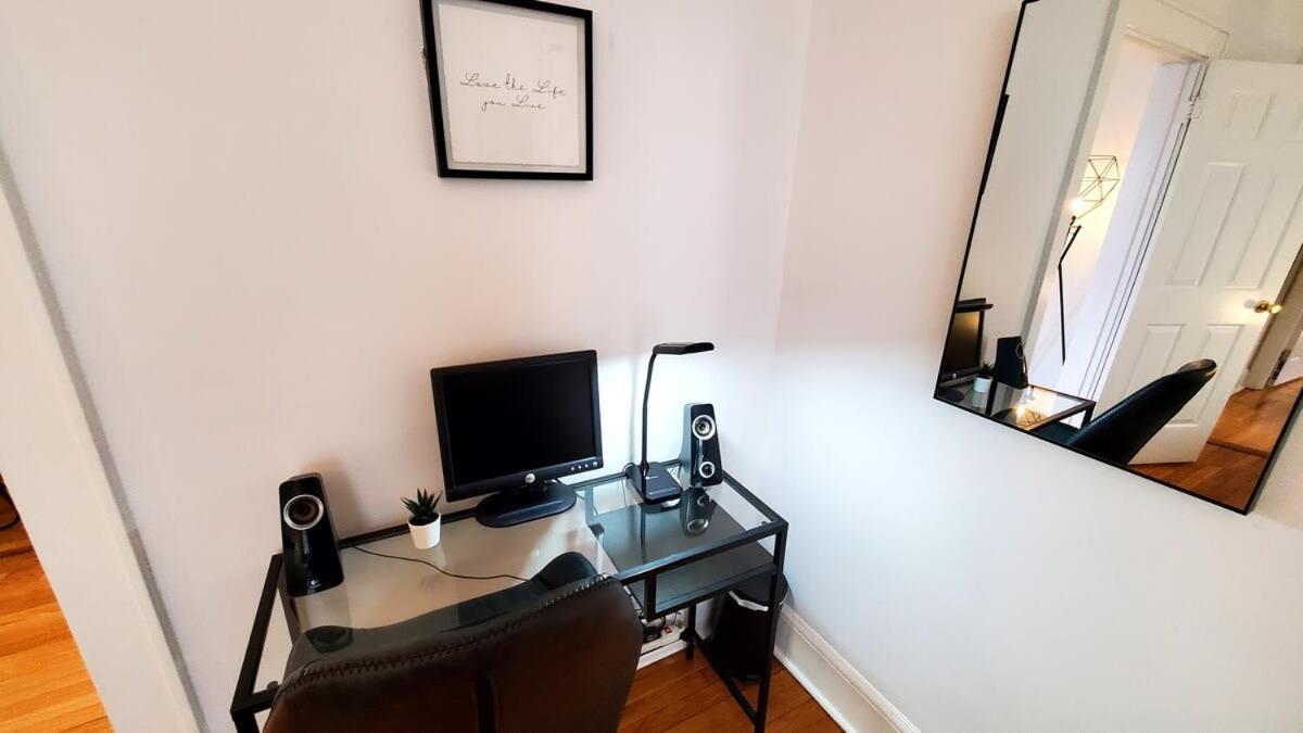 The Blue Sapphire 2Br 2 King Beds & Ample Backyard Apartment Бриджпорт Екстериор снимка
