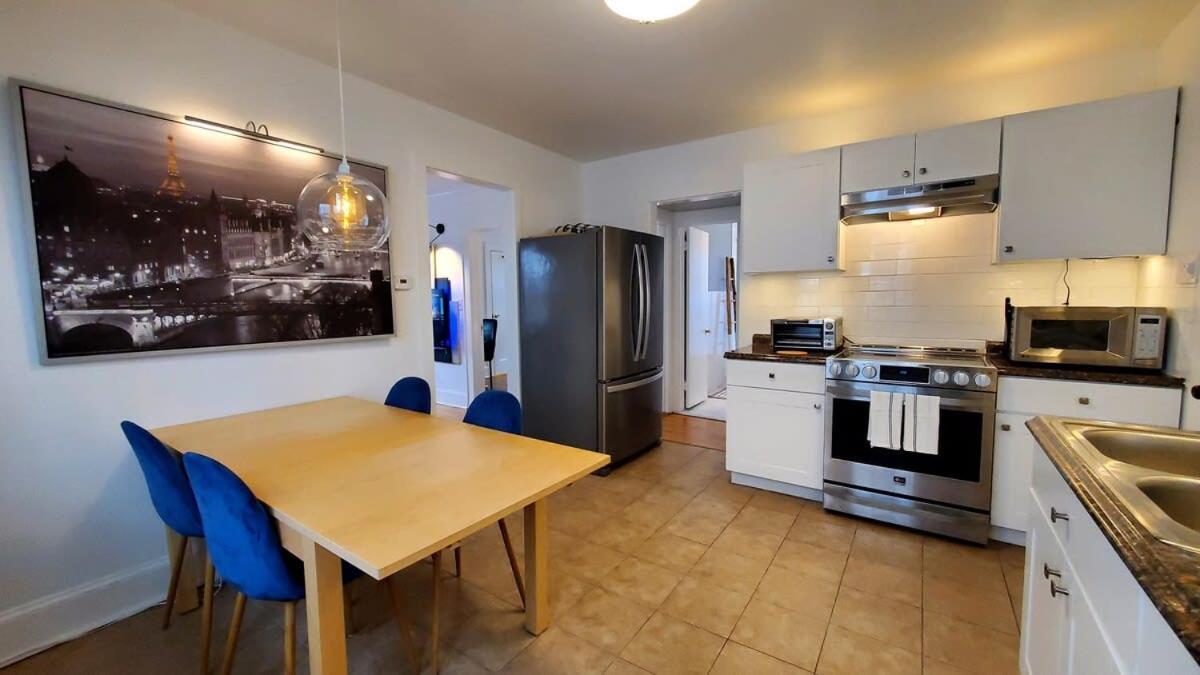 The Blue Sapphire 2Br 2 King Beds & Ample Backyard Apartment Бриджпорт Екстериор снимка